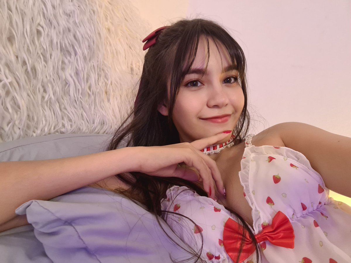 bella isabelleharis สาวน้อยตัวเล็ก โชว์อก คอนเทนต์ชวนเสียว 18+ 45