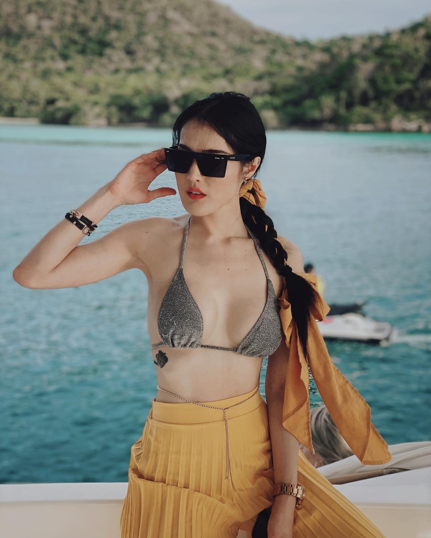 ซันตั๋ง เพชรัตน์ นางแบบ เซ็กซี่ นมสวย การันตีโดย FHM และ PLAYBOY 35