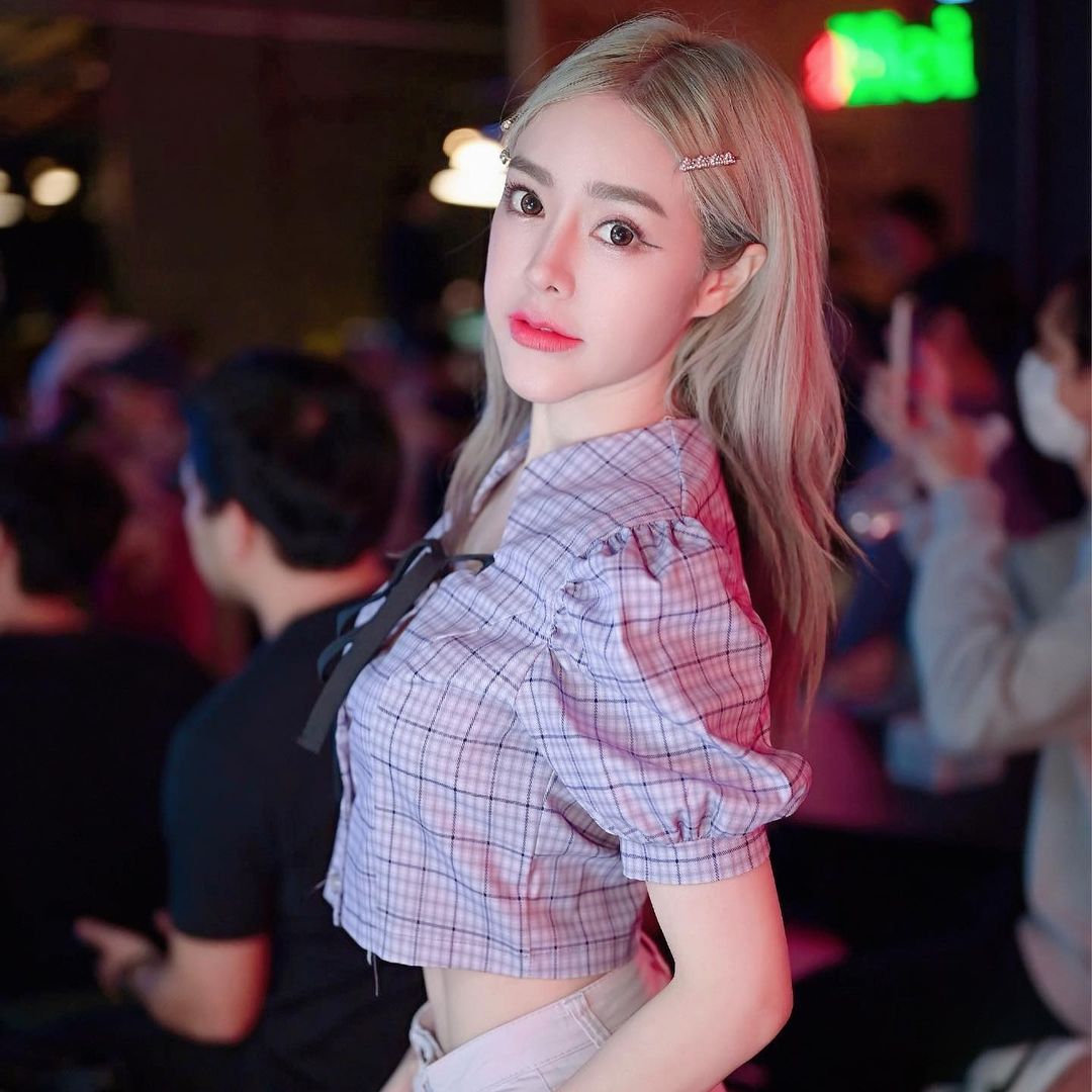 กัสจัง จีร่าร์ เน็ตไอดอล สาวสวย ดีกรีนักแสดงระดับฮอลลีวูด สุดฮอต 35