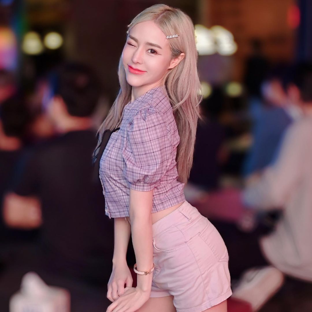 กัสจัง จีร่าร์ เน็ตไอดอล สาวสวย ดีกรีนักแสดงระดับฮอลลีวูด สุดฮอต 37