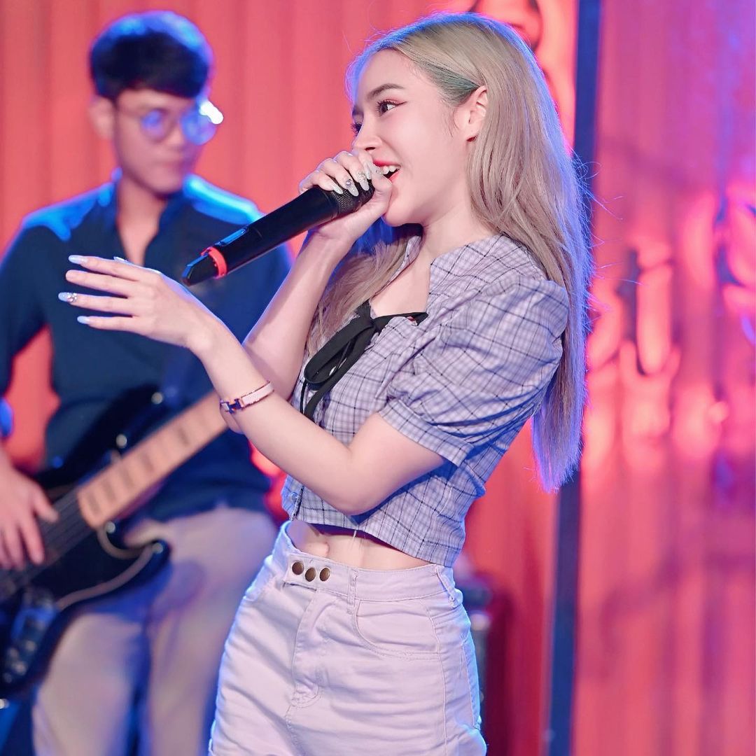 กัสจัง จีร่าร์ เน็ตไอดอล สาวสวย ดีกรีนักแสดงระดับฮอลลีวูด สุดฮอต 39