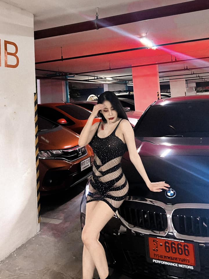 ปาร์ตี้ ภัทรศยา พริตตี้สาวสวย หุ่นแซ่บ เซ็กซี่เกินต้าน ร้อนแรง น่าขยี้ใจสุดๆ 53