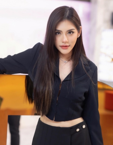 แทน ธนัชชา สวย เก่ง โปรโฟร์ดี