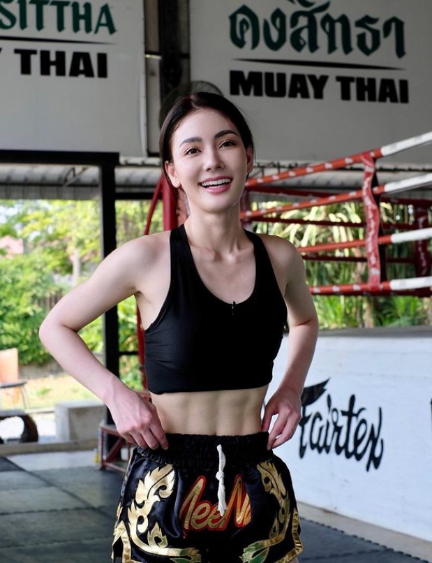 เปิดวาร์ป มีนา ริณา ตัวเต็งเวทีมิสแกรนด์ไทยแลนด์ สวยสับพร้อมรับมง 23