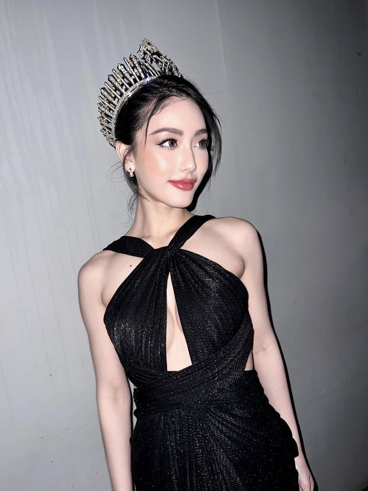 เปิดวาร์ป มีนา ริณา ตัวเต็งเวทีมิสแกรนด์ไทยแลนด์ สวยสับพร้อมรับมง 5