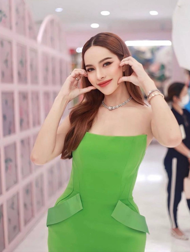 เปิดวาร์ป ส้มโอ ชมพูนุท ดีกรีมิสแกรนด์พังงา สู่นักแสดงสาวสวย 28