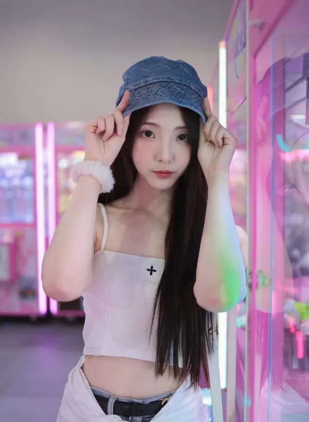 เนเน่ พรนับพัน เปิดวาร์ปความน่ารักและผลงานสุดปัง ให้ได้รับชมกัน 4