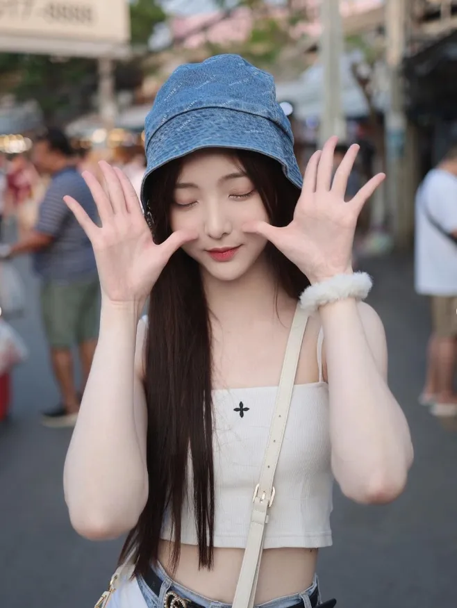 เนเน่ พรนับพัน เปิดวาร์ปความน่ารักและผลงานสุดปัง ให้ได้รับชมกัน 5