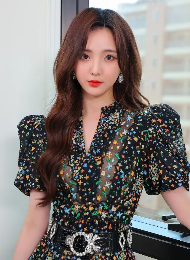 เนเน่ พรนับพัน เปิดวาร์ปความน่ารักและผลงานสุดปัง ให้ได้รับชมกัน 8