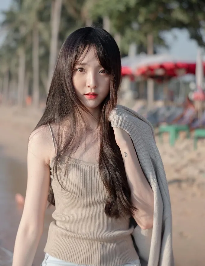เนเน่ พรนับพัน เปิดวาร์ปความน่ารักและผลงานสุดปัง ให้ได้รับชมกัน 14