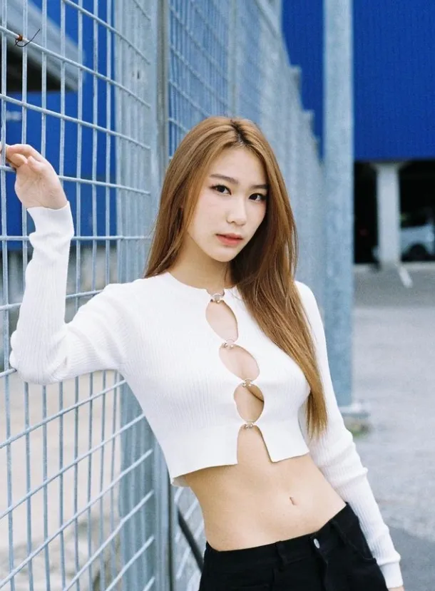 น้องเบนซ์ บีน่า เน็ตไอดอล สาย 18+ ขาวสุดใจ ผลงาน เสียวซี๊ด 20