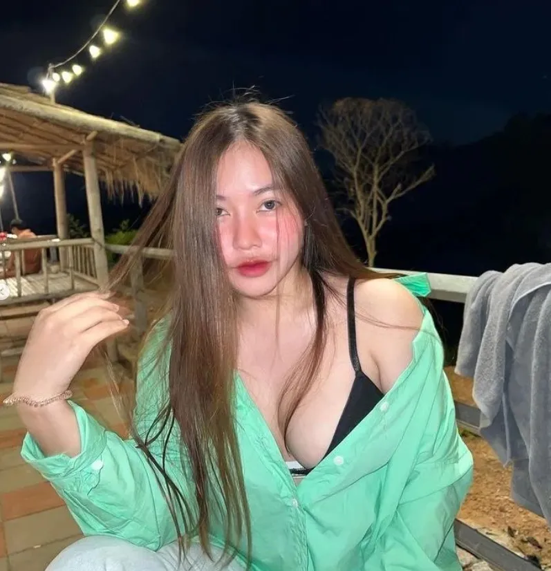 Pampeakkk พีค วาร์ป สาวสวย หุ่นแซ่บ Onlyfans ผลงานโดนเด่น 18+ 31