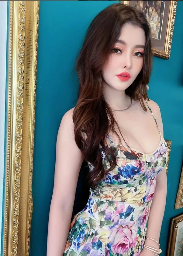 ลิลลี่ เหงียน ไฮโซสาวสวย คนดังจากโหนกระแส สวยเซ็กซี่ หุ่นแซ่บสุดปัง 20
