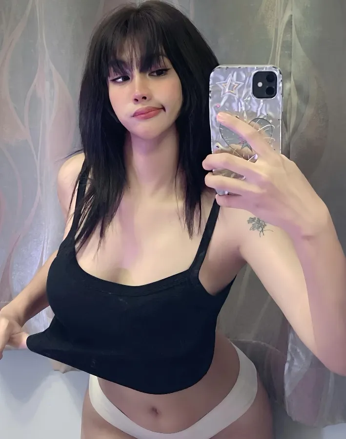 น้องมิ mietomie สาวเซ็กซี่ สายคอสเพลย์ตัวท็อป ลีลาจัดจ้าน ชวนใจสั่น 9