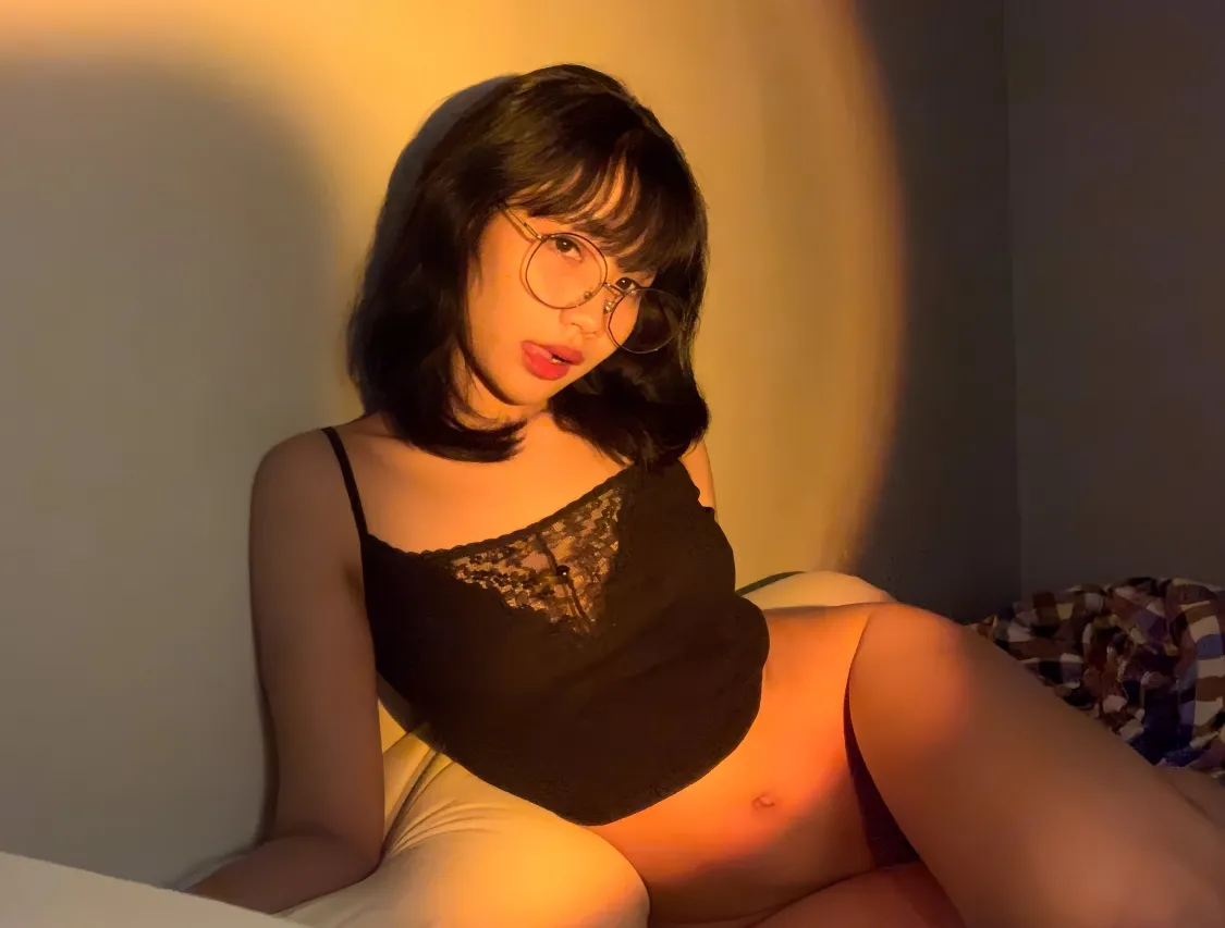 น้องมิ mietomie สาวเซ็กซี่ สายคอสเพลย์ตัวท็อป ลีลาจัดจ้าน ชวนใจสั่น 20
