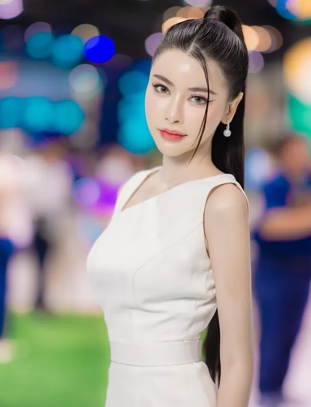 ปุยฝ้าย อมลรดา สาวผู้เสียหายใน โหนกระแส ทำเอาหนุ่มๆ ละลายเป็นแถว 15