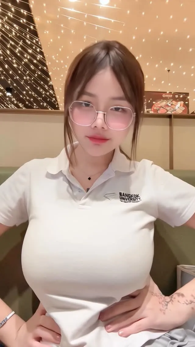 เปิดวาร์ป น้องข้าว 13.98i เน็ตไอดอล สาวสวย มาพร้อม ลายสัก ทรงเสน่ห์ แซ่บเวอร์ 16